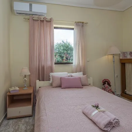 Panoramic Sea View Flat, Near The Beach 卡拉马塔