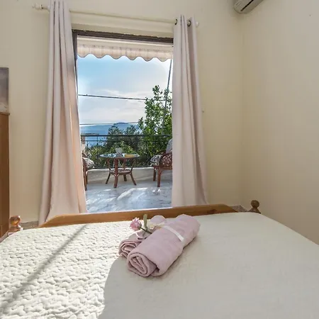 Apartment Panoramic Sea View Flat, Near The Beach *